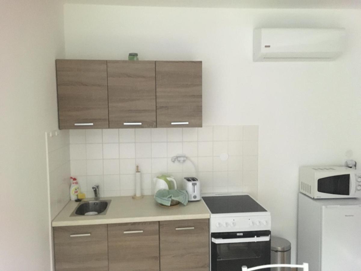 Konde Apartments B ดูนาจสก้า สเตรด้า ภายนอก รูปภาพ