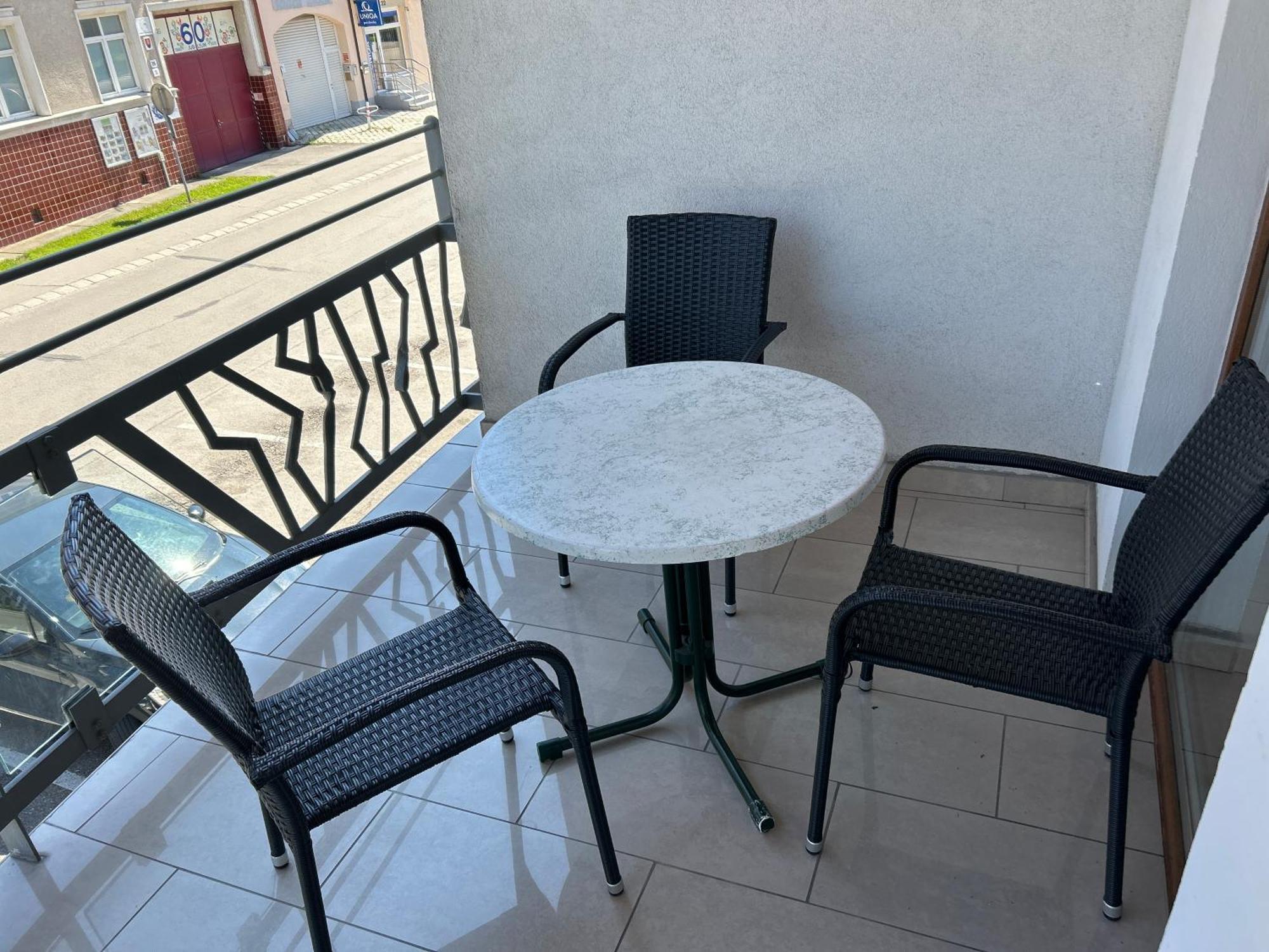 Konde Apartments B ดูนาจสก้า สเตรด้า ภายนอก รูปภาพ