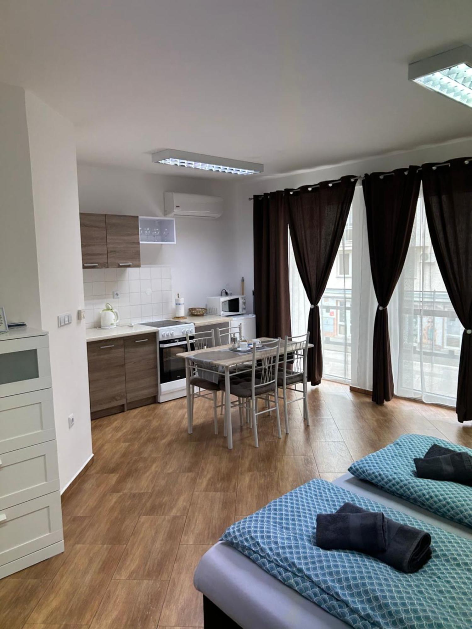 Konde Apartments B ดูนาจสก้า สเตรด้า ภายนอก รูปภาพ